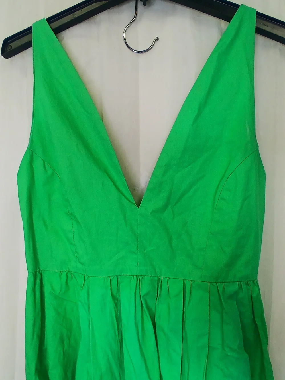 Girls' V-Neck Pleated Party Dress in Bright Green